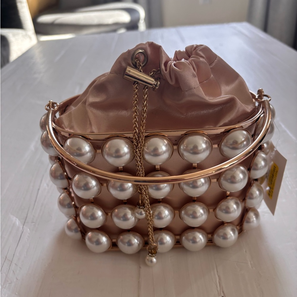 Statement handbag! - Picture 2 of 8